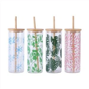 Tumbler tal-ħġieġ ċar